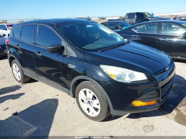 1FMCU0F78GUC10561 2016 FORD ESCAPE - Image 1