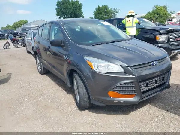 1FMCU0F78GUC21575 2016 FORD ESCAPE - Image 1