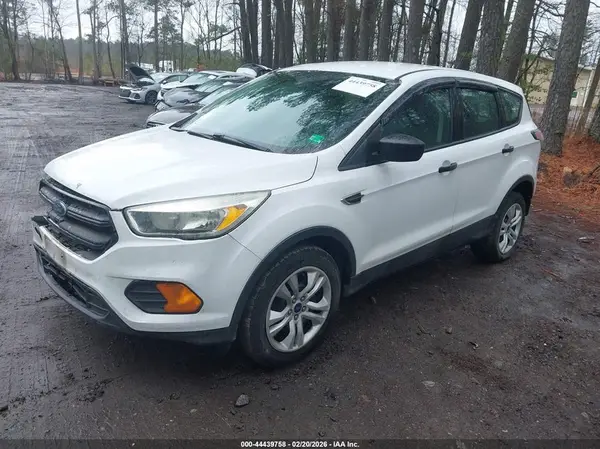 1FMCU0F78HUA10250 2017 FORD ESCAPE - Image 2