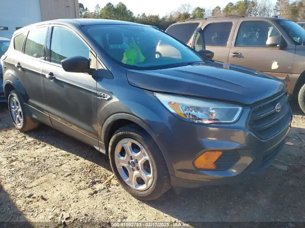 1FMCU0F78HUA76118 2017 FORD ESCAPE - Image 1