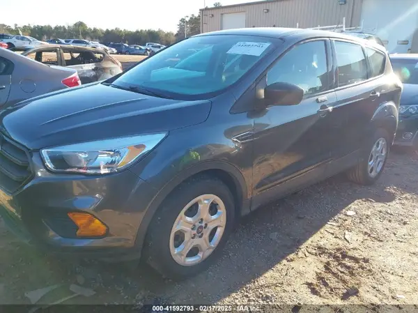 1FMCU0F78HUA76118 2017 FORD ESCAPE - Image 2