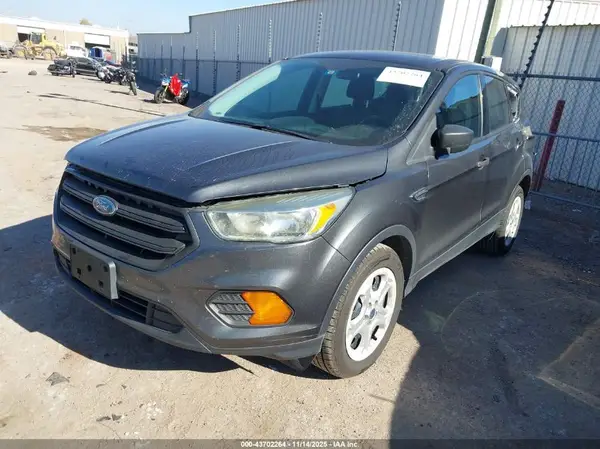 1FMCU0F78HUA80542 2017 FORD ESCAPE - Image 2