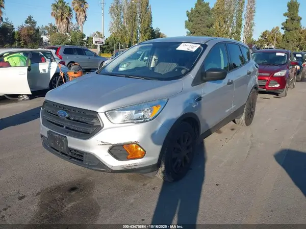 1FMCU0F78HUB05228 2017 FORD ESCAPE - Image 2
