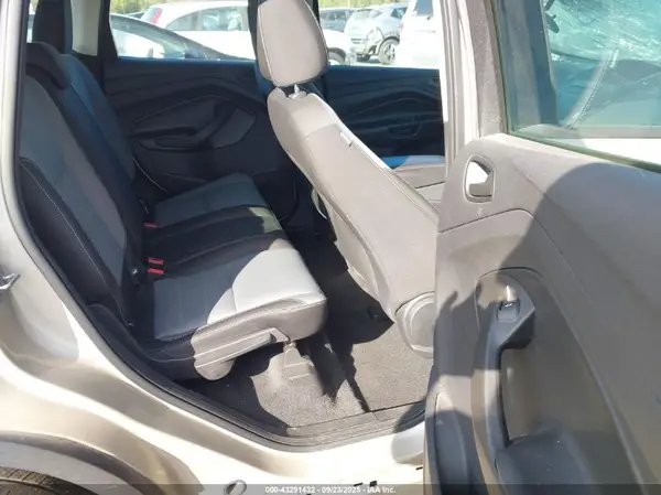 1FMCU0F78HUB06394 2017 FORD ESCAPE - Image 8