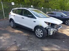 1FMCU0F78HUB37306 2017 FORD ESCAPE