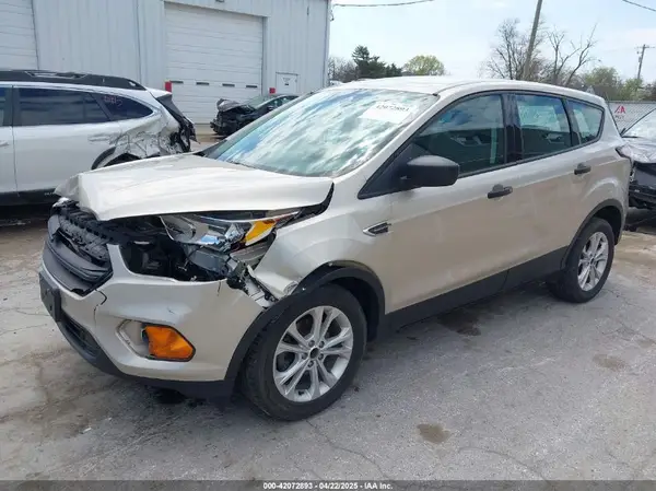 1FMCU0F78HUB97666 2017 FORD ESCAPE - Image 2
