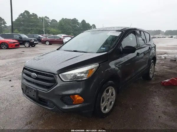 1FMCU0F78HUC13686 2017 FORD ESCAPE - Image 2
