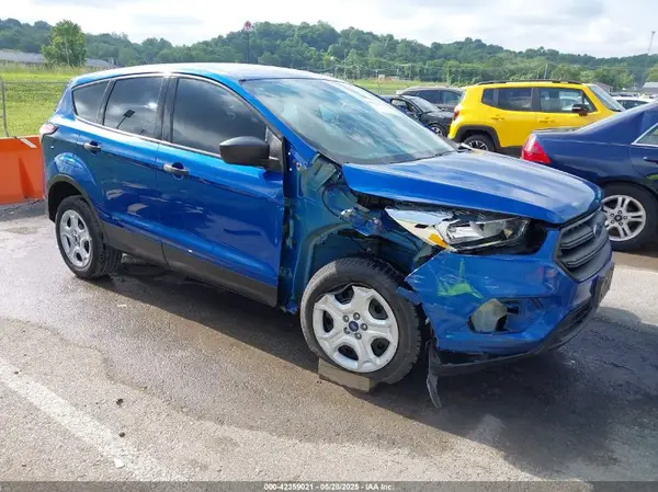 1FMCU0F78HUC50897 2017 FORD ESCAPE - Image 1