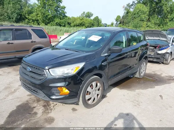 1FMCU0F78HUD07910 2017 FORD ESCAPE - Image 2