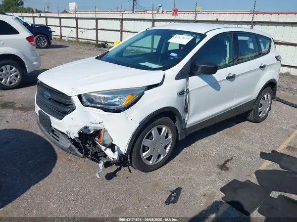 1FMCU0F78HUD19300 2017 FORD ESCAPE - Image 2