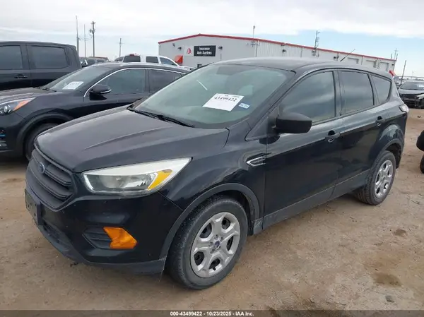 1FMCU0F78HUD28031 2017 FORD ESCAPE - Image 2