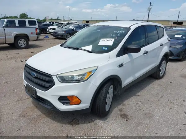 1FMCU0F78HUE71710 2017 FORD ESCAPE - Image 2