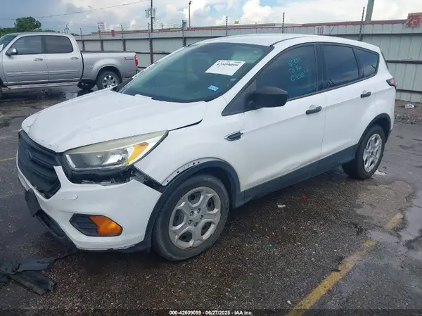 1FMCU0F78HUE73781 2017 FORD ESCAPE - Image 2