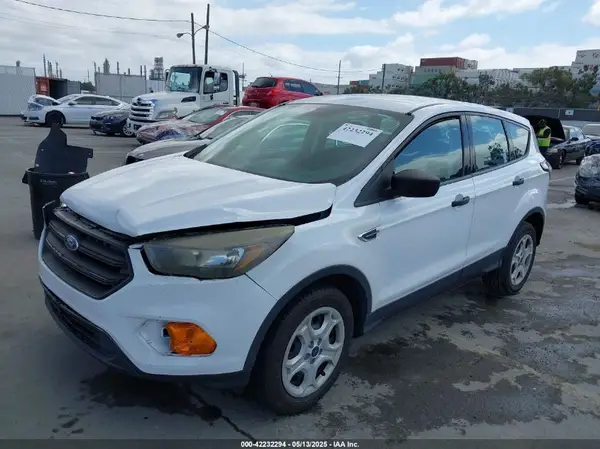 1FMCU0F78JUA56974 2018 FORD ESCAPE - Image 2