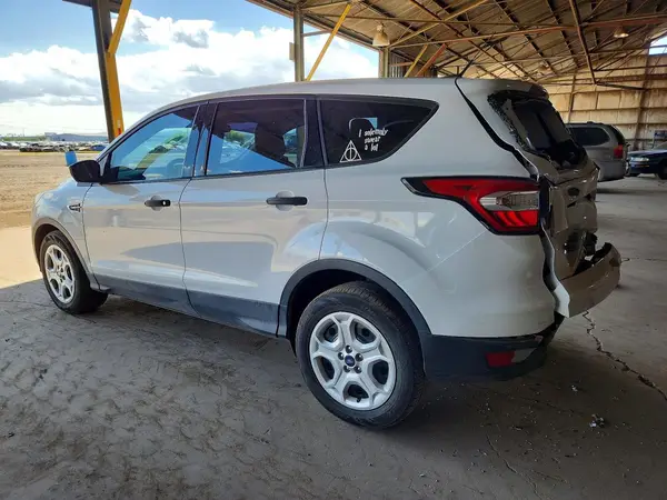 1FMCU0F78JUB84325 2018 FORD ESCAPE - Image 2