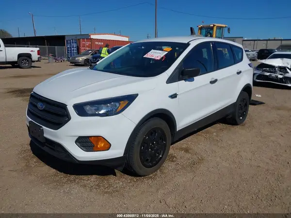 1FMCU0F78JUC10664 2018 FORD ESCAPE - Image 2