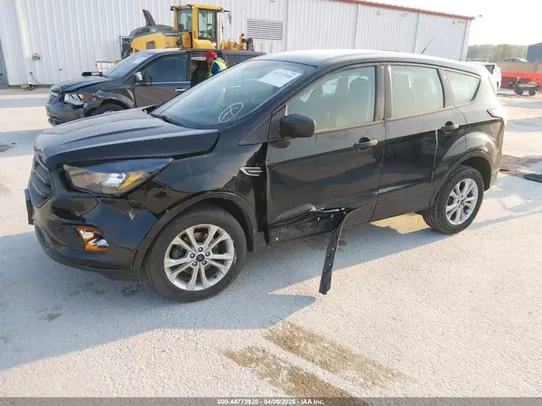 1FMCU0F78JUD01157 2018 FORD ESCAPE - Image 2