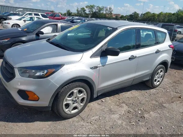 1FMCU0F78KUA58970 2019 FORD ESCAPE - Image 2