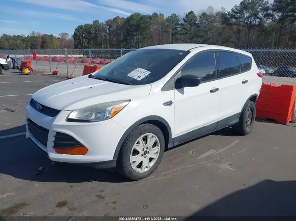 1FMCU0F79GUA16301 2016 FORD ESCAPE - Image 2
