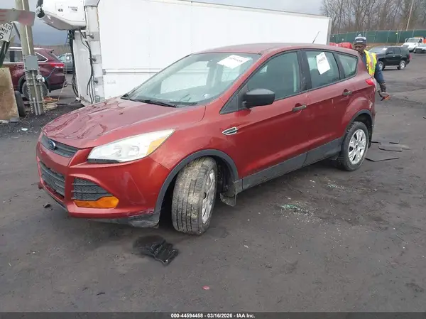 1FMCU0F79GUB19217 2016 FORD ESCAPE - Image 2