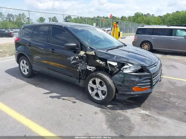 1FMCU0F79GUB87923 2016 FORD ESCAPE - Image 1
