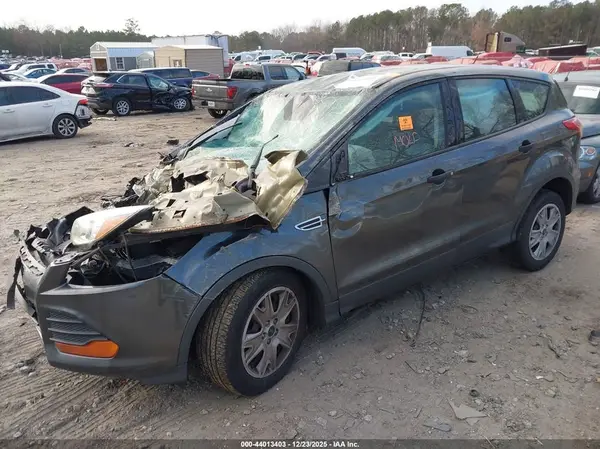 1FMCU0F79GUC05000 2016 FORD ESCAPE - Image 2