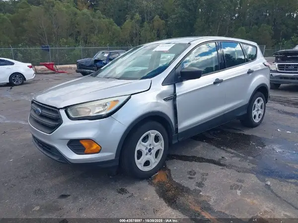 1FMCU0F79HUA27123 2017 FORD ESCAPE - Image 2