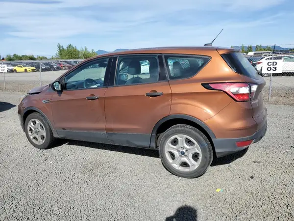 1FMCU0F79HUC27368 2017 FORD ESCAPE - Image 1