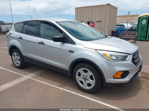 1FMCU0F79HUC88364 2017 FORD ESCAPE - Image 1