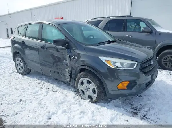1FMCU0F79HUD28927 2017 FORD ESCAPE - Image 1