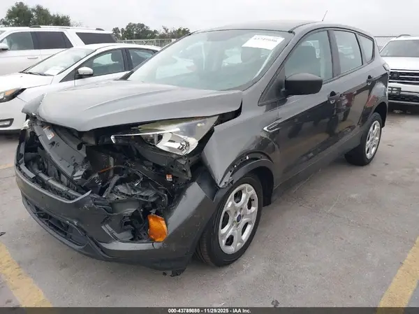 1FMCU0F79HUD36266 2017 FORD ESCAPE - Image 2