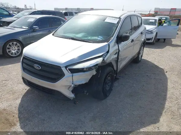 1FMCU0F79HUF02687 2017 FORD ESCAPE - Image 2