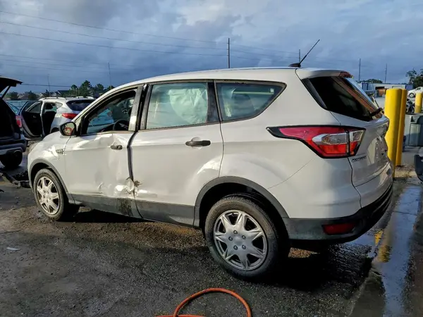 1FMCU0F79JUA94505 2018 FORD ESCAPE - Image 2