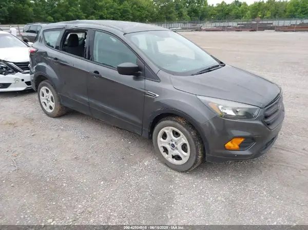 1FMCU0F79JUA99011 2018 FORD ESCAPE - Image 1
