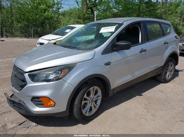 1FMCU0F79JUB39684 2018 FORD ESCAPE - Image 2