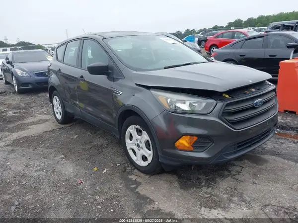 1FMCU0F79JUB96676 2018 FORD ESCAPE - Image 1