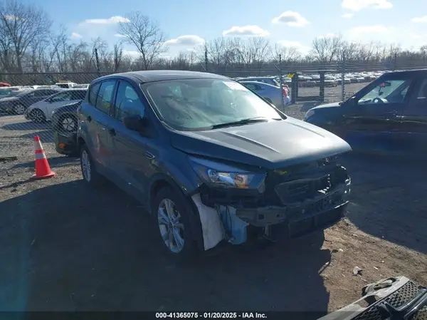 1FMCU0F79JUB99917 2018 FORD ESCAPE - Image 1