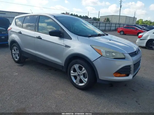 1FMCU0F7XGUC05295 2016 FORD ESCAPE - Image 1