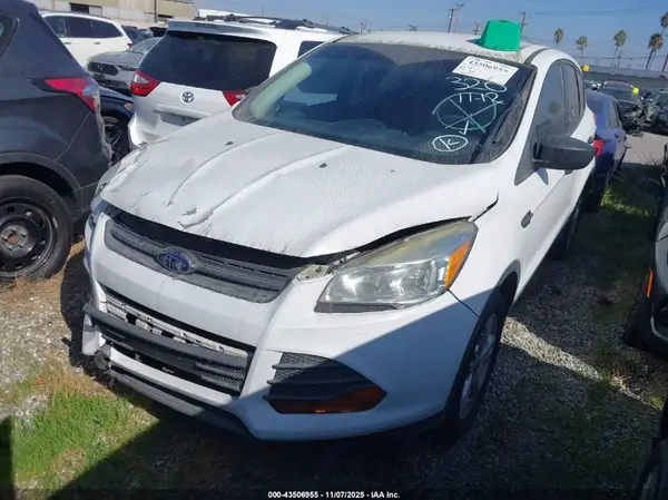 1FMCU0F7XGUC80272 2016 FORD ESCAPE - Image 2