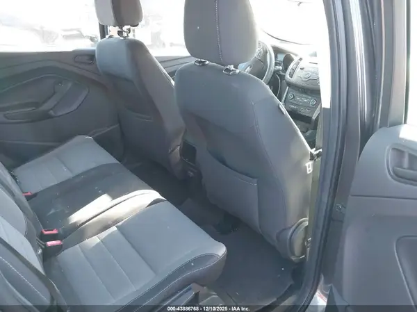 1FMCU0F7XHUB21785 2017 FORD ESCAPE - Image 8