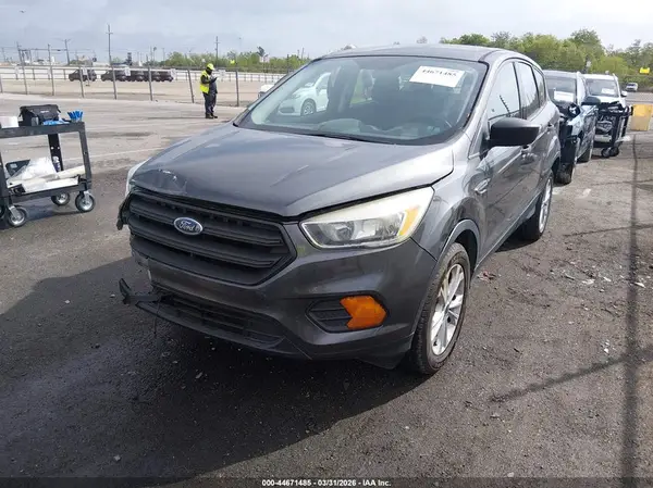 1FMCU0F7XHUB26324 2017 FORD ESCAPE - Image 2