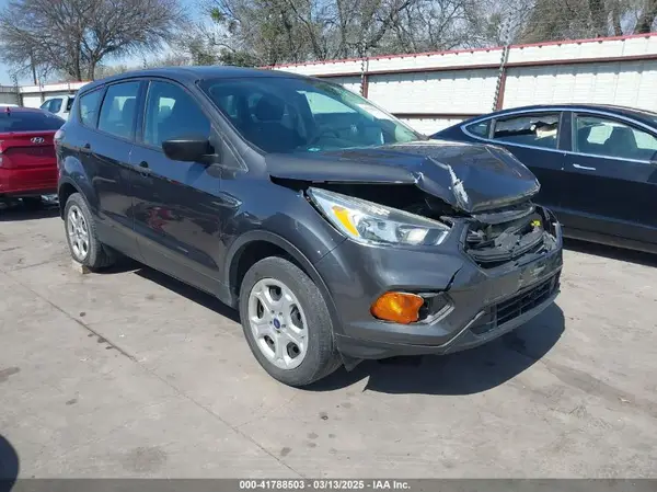 1FMCU0F7XHUB60103 2017 FORD ESCAPE - Image 1