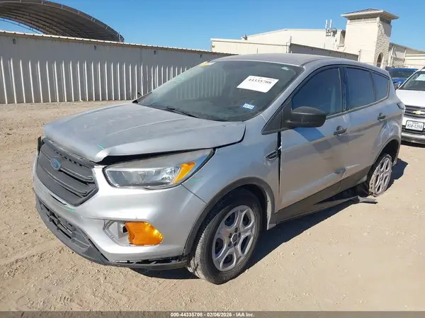 1FMCU0F7XHUC00485 2017 FORD ESCAPE - Image 2