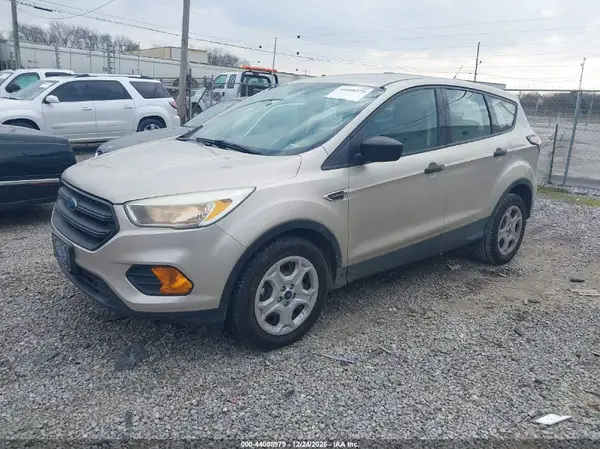 1FMCU0F7XHUC13155 2017 FORD ESCAPE - Image 2
