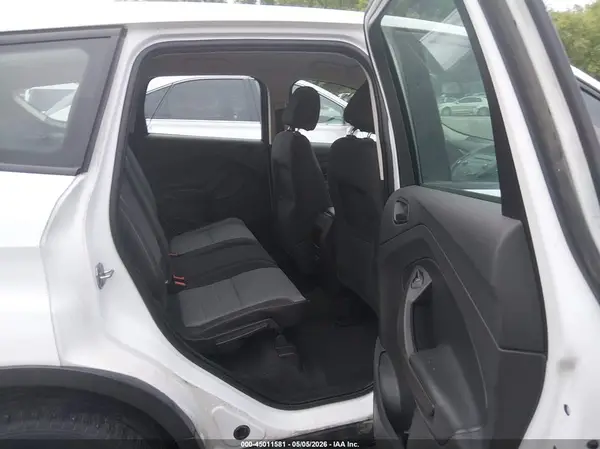 1FMCU0F7XHUC38444 2017 FORD ESCAPE - Image 8