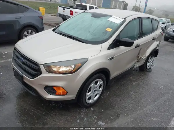 1FMCU0F7XJUA18985 2018 FORD ESCAPE - Image 2