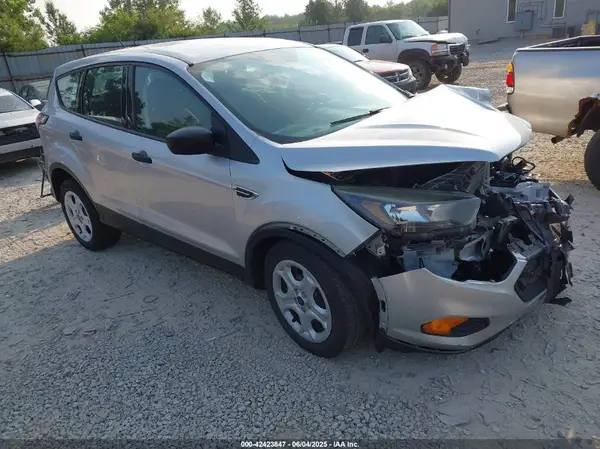 1FMCU0F7XJUA40663 2018 FORD ESCAPE - Image 1