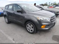 1FMCU0F7XJUA86025 2018 FORD ESCAPE