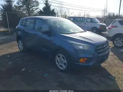 1FMCU0F7XJUB05303 2018 FORD ESCAPE