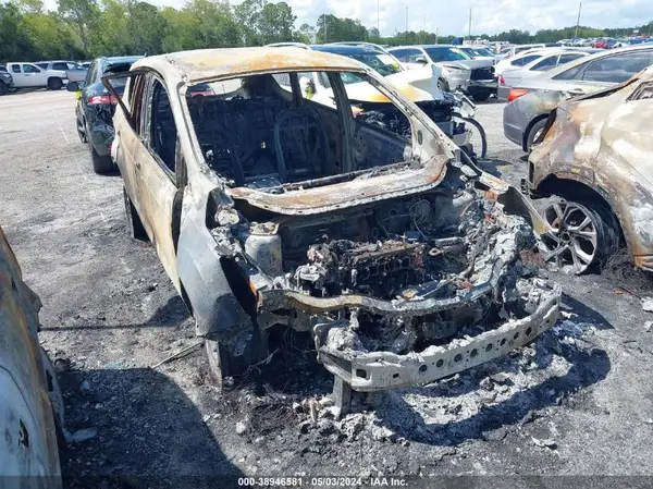 1FMCU0F7XJUB05723 2018 FORD ESCAPE - Image 1